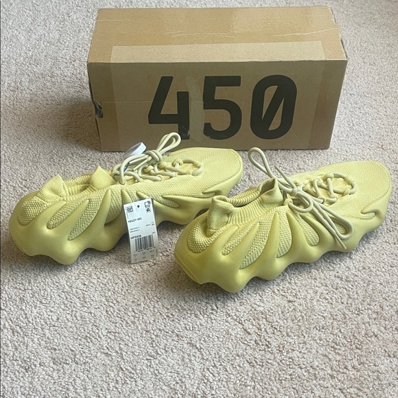 Yeezy 450 Sulfur Sneakers - Picture 6 of 9